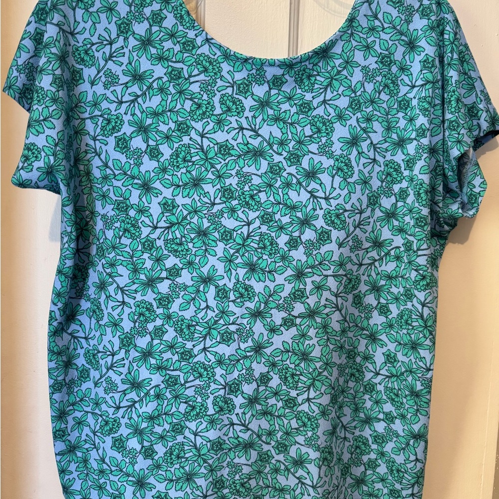 Banana Republic Blue and Green Floral Short Sleeve Top